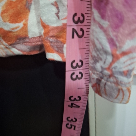 A Torrid Super Soft Knit Orange and Pink Floral Tunic Top In A Size 4. EUC - Picture 9 of 9